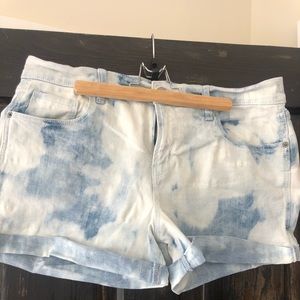 Bleach Dye Jean shorts